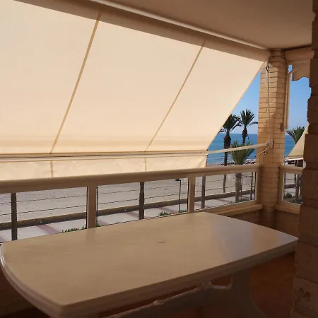 Amplio En Primera Linea De Playa Apartament *