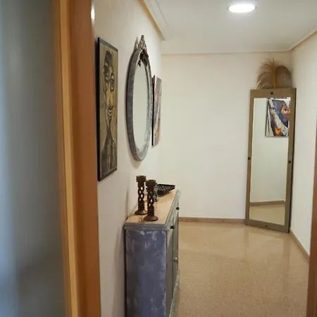 Amplio En Primera Linea De Playa Apartament